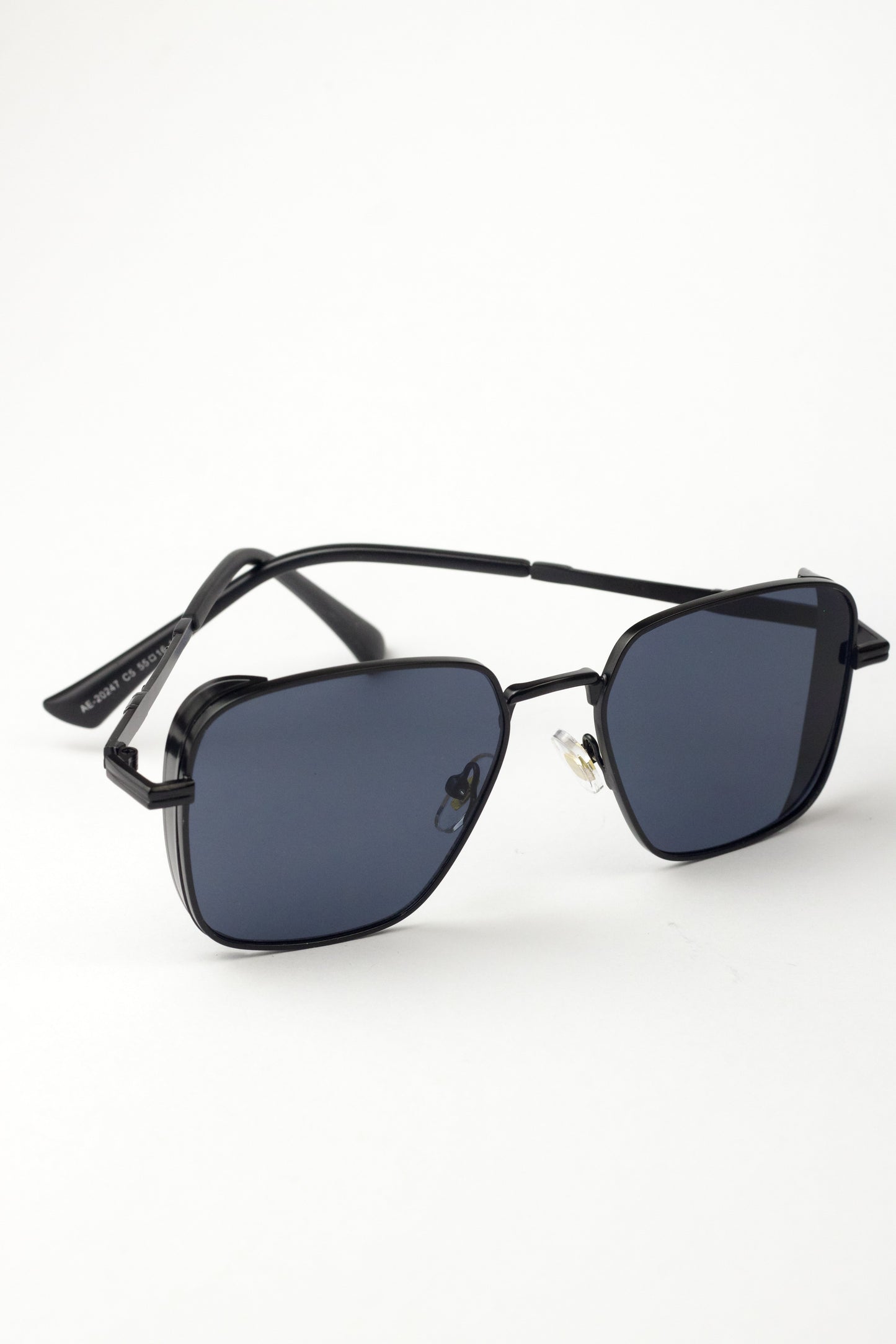 Nast Black