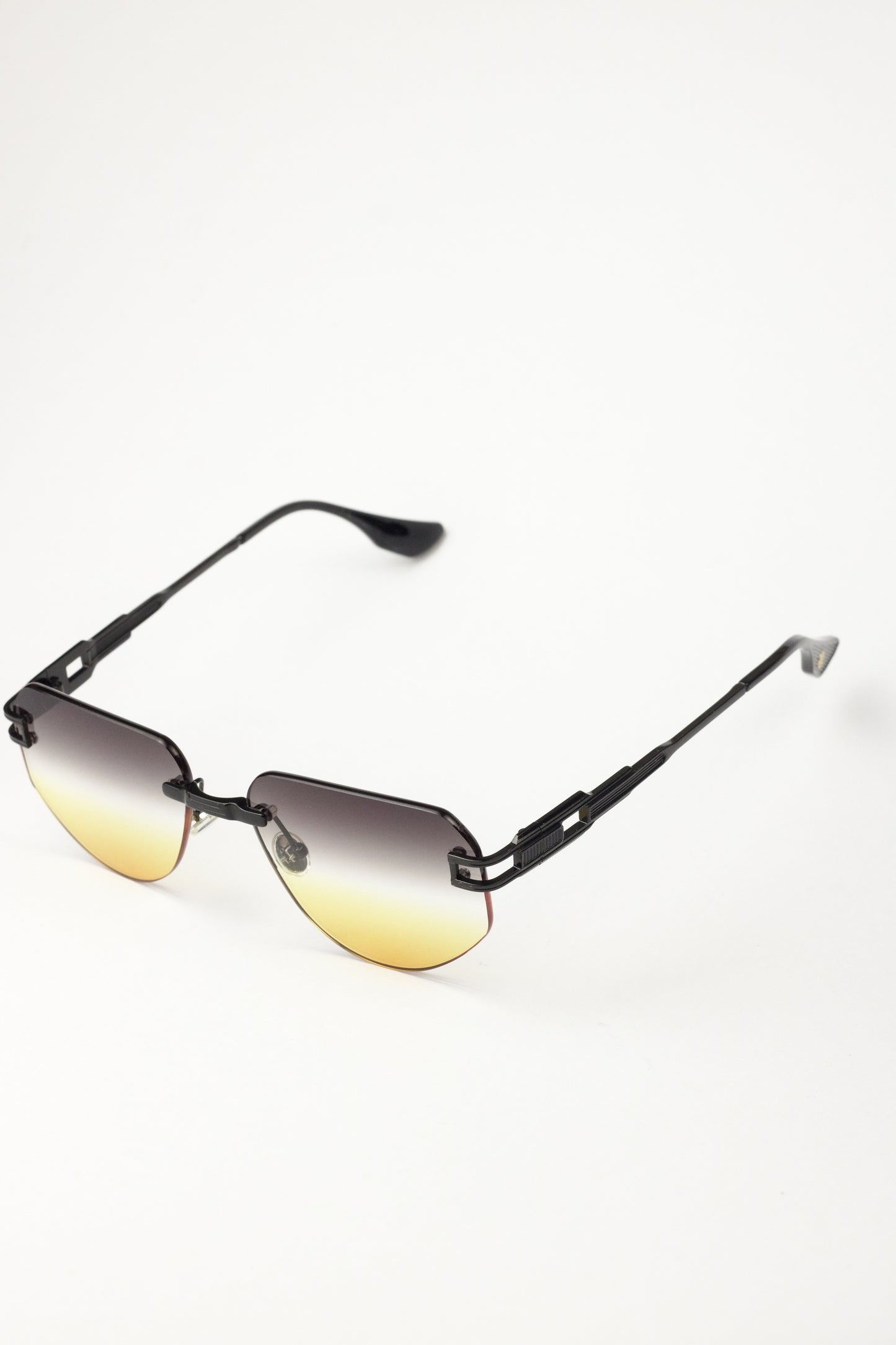 Fell Gold-Black