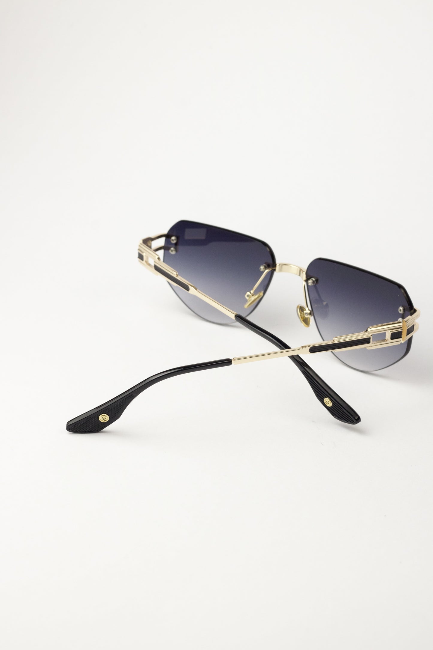 Fell Gold-Black