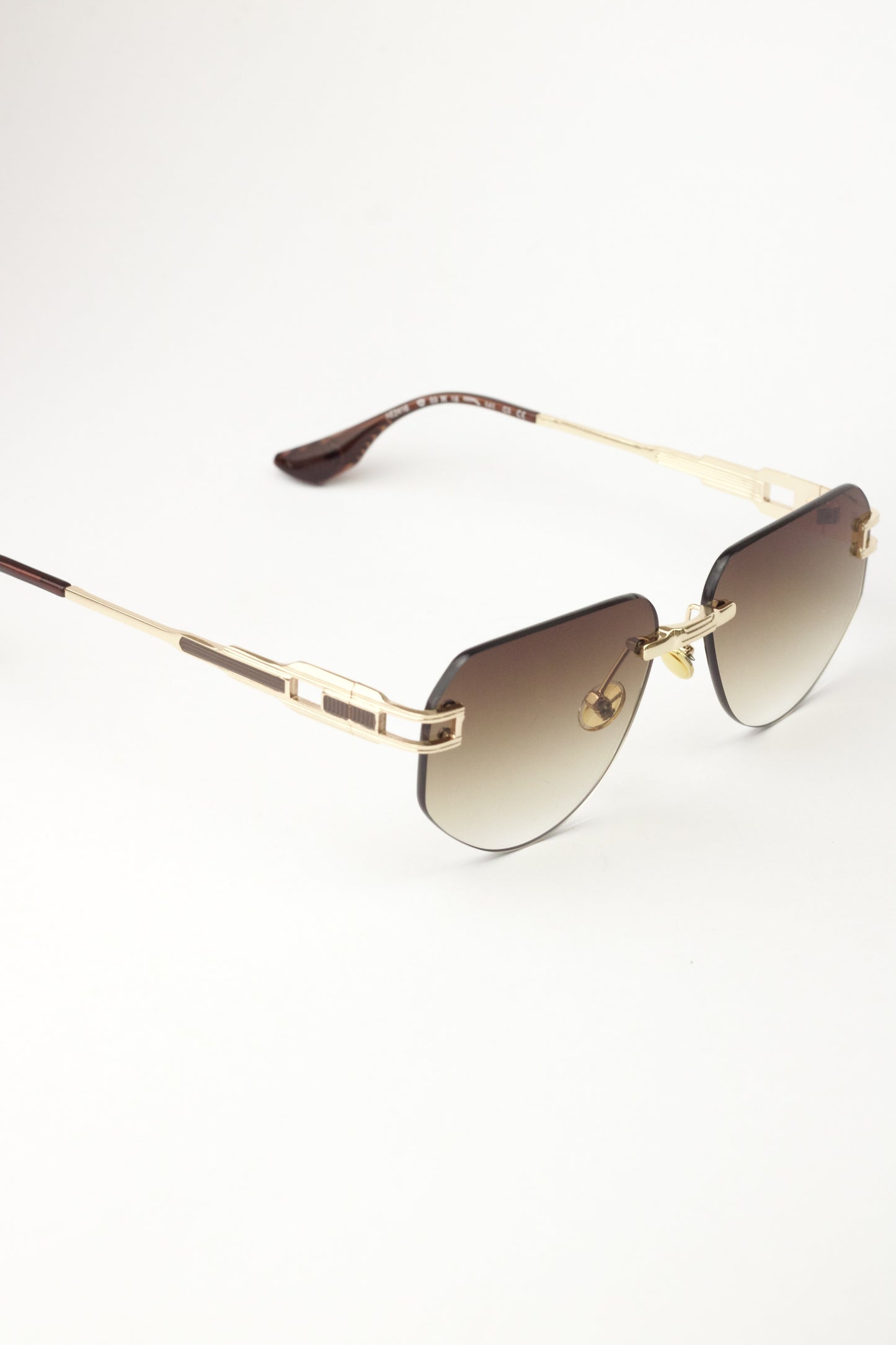 Fell Gold-Black