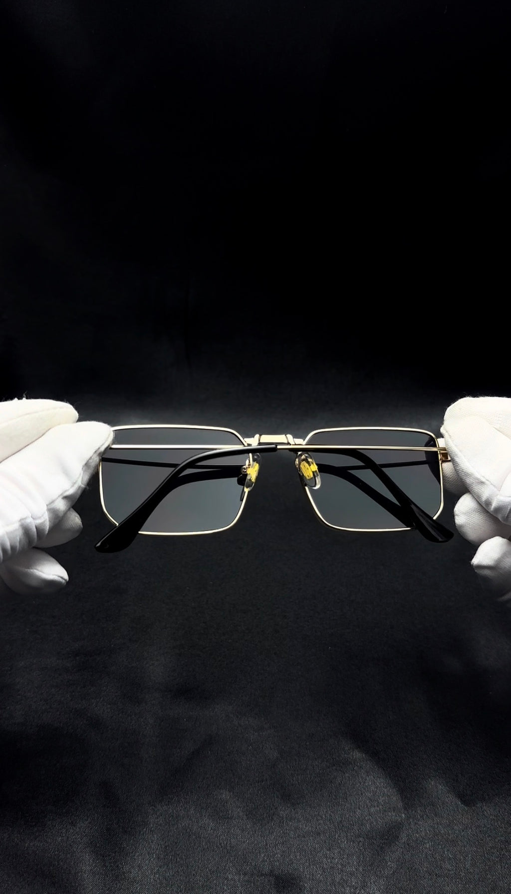 Slaw Black-Gold