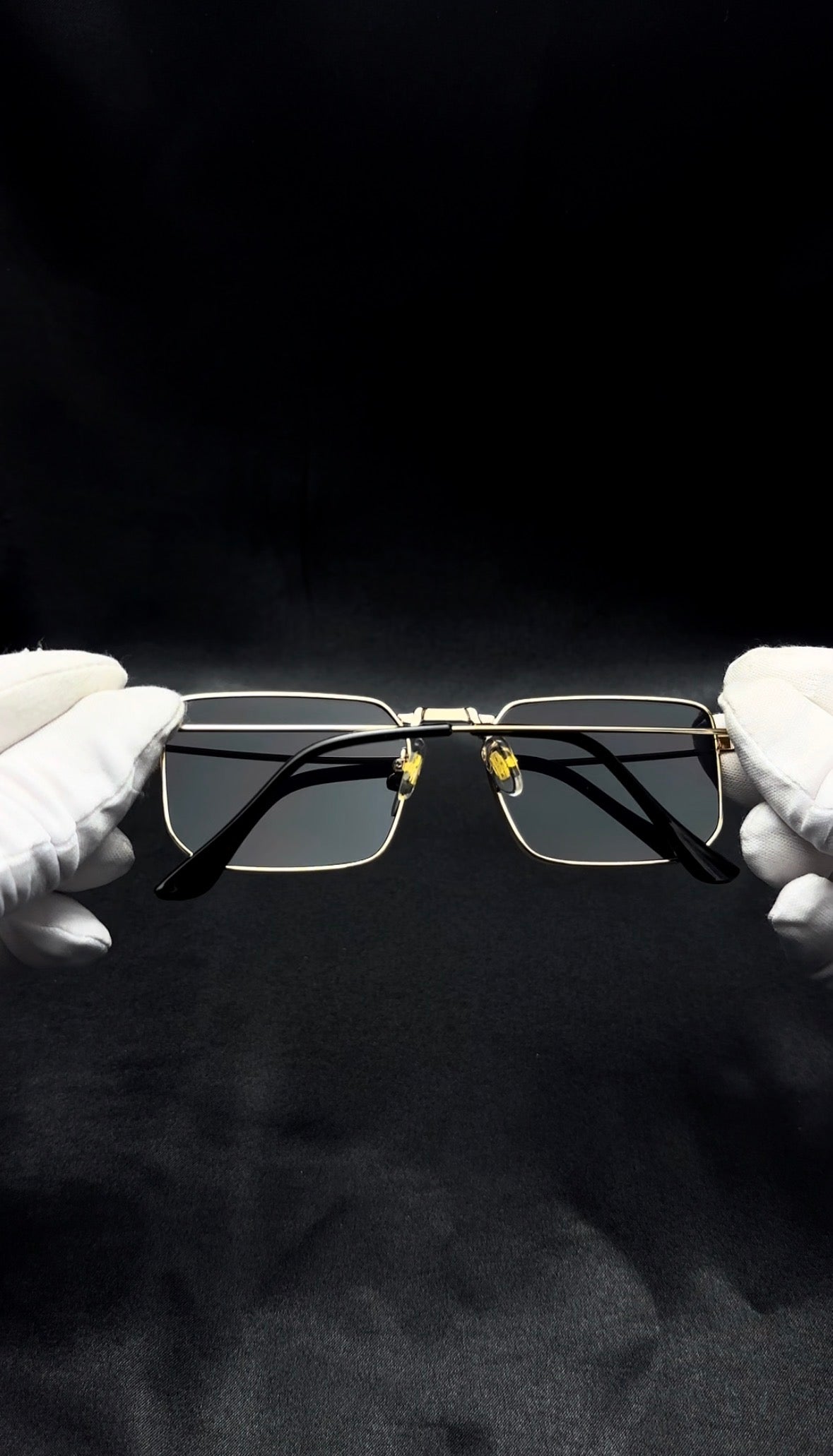 Slaw Black-Gold