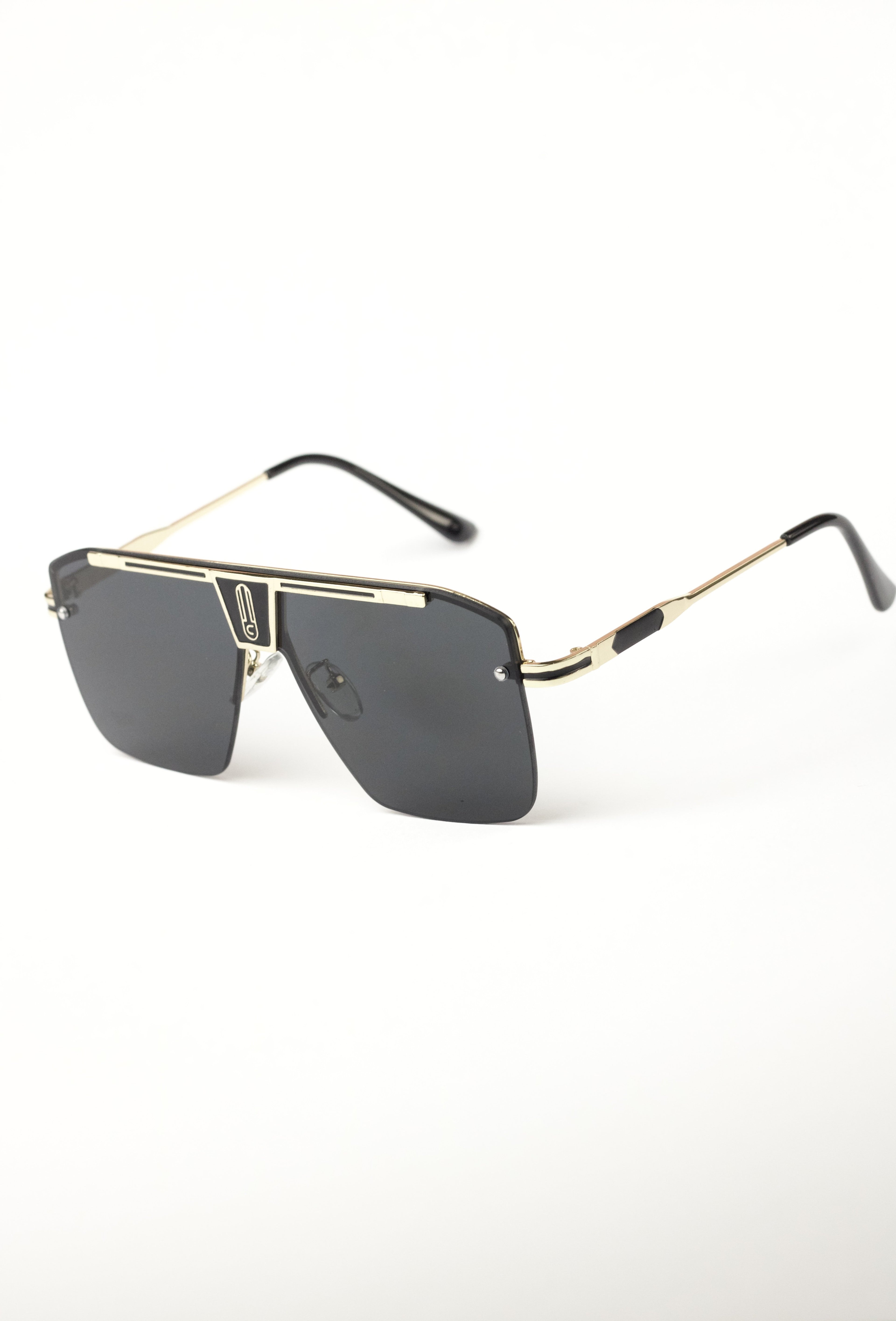 Bold Gold-Black
