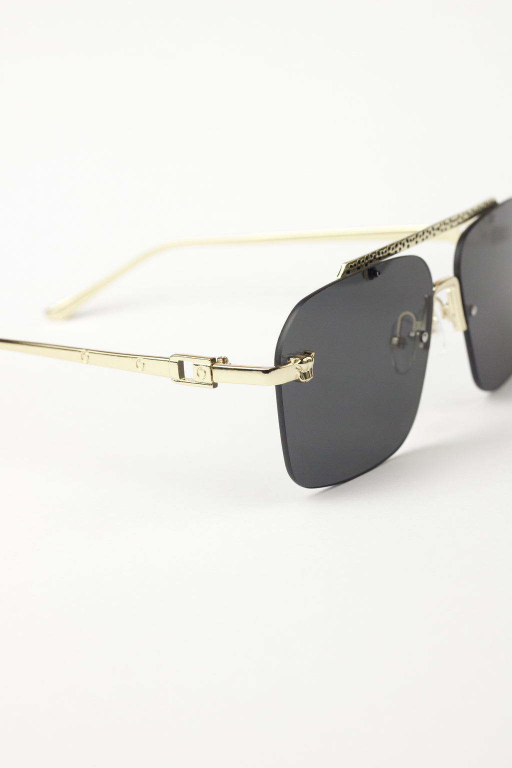 Keın Black-Gold