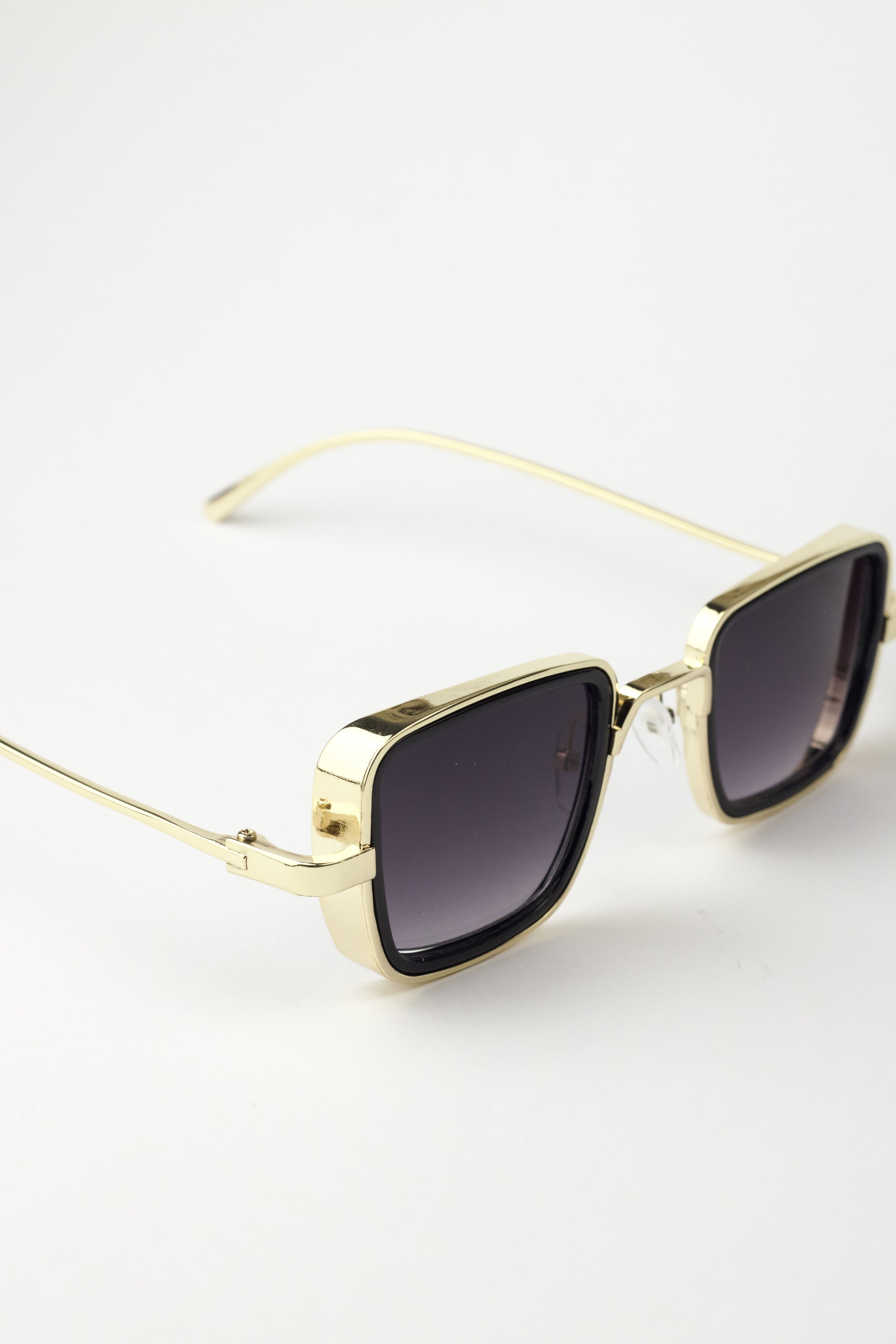 Saul Gold-Black