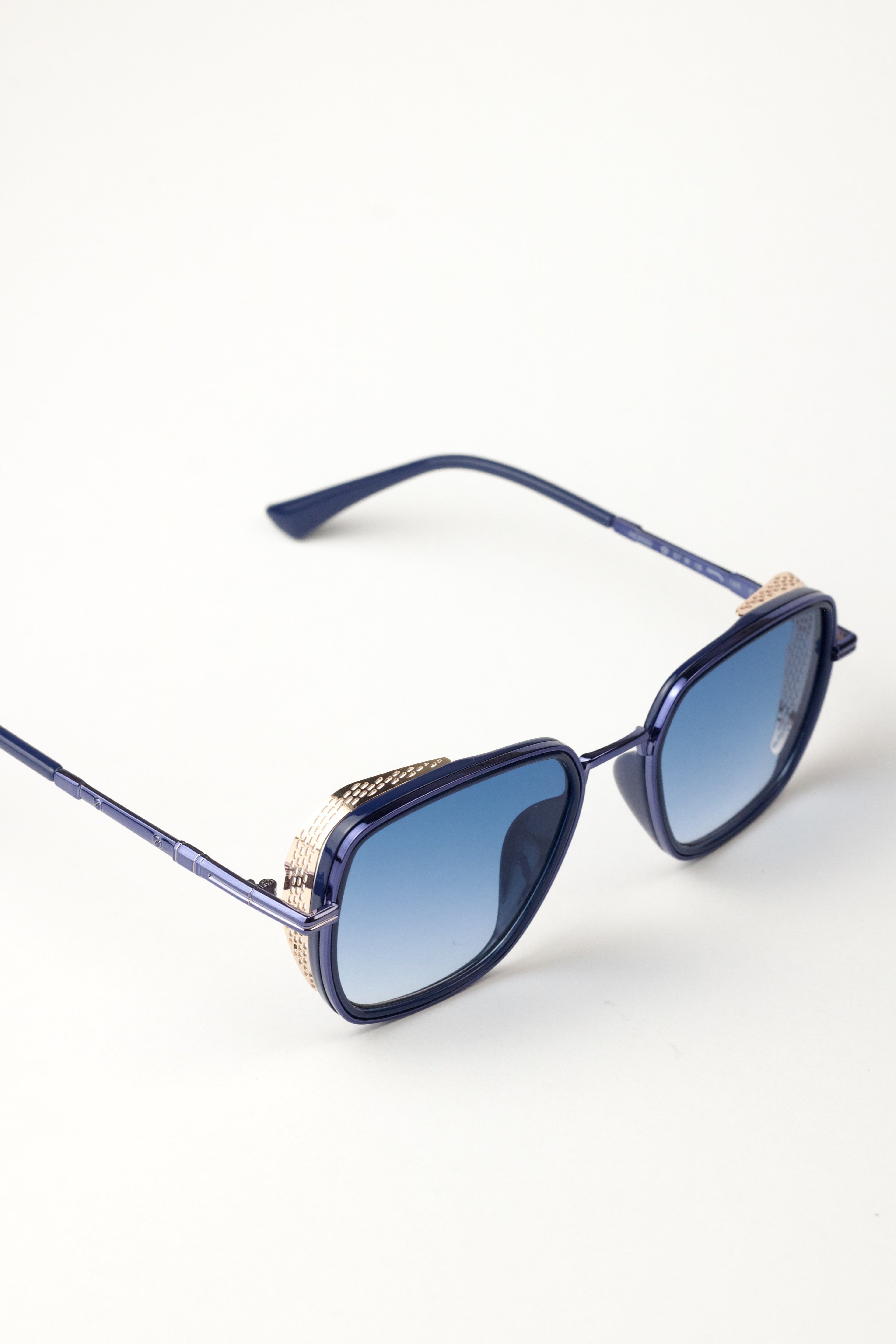 Loopy Blue