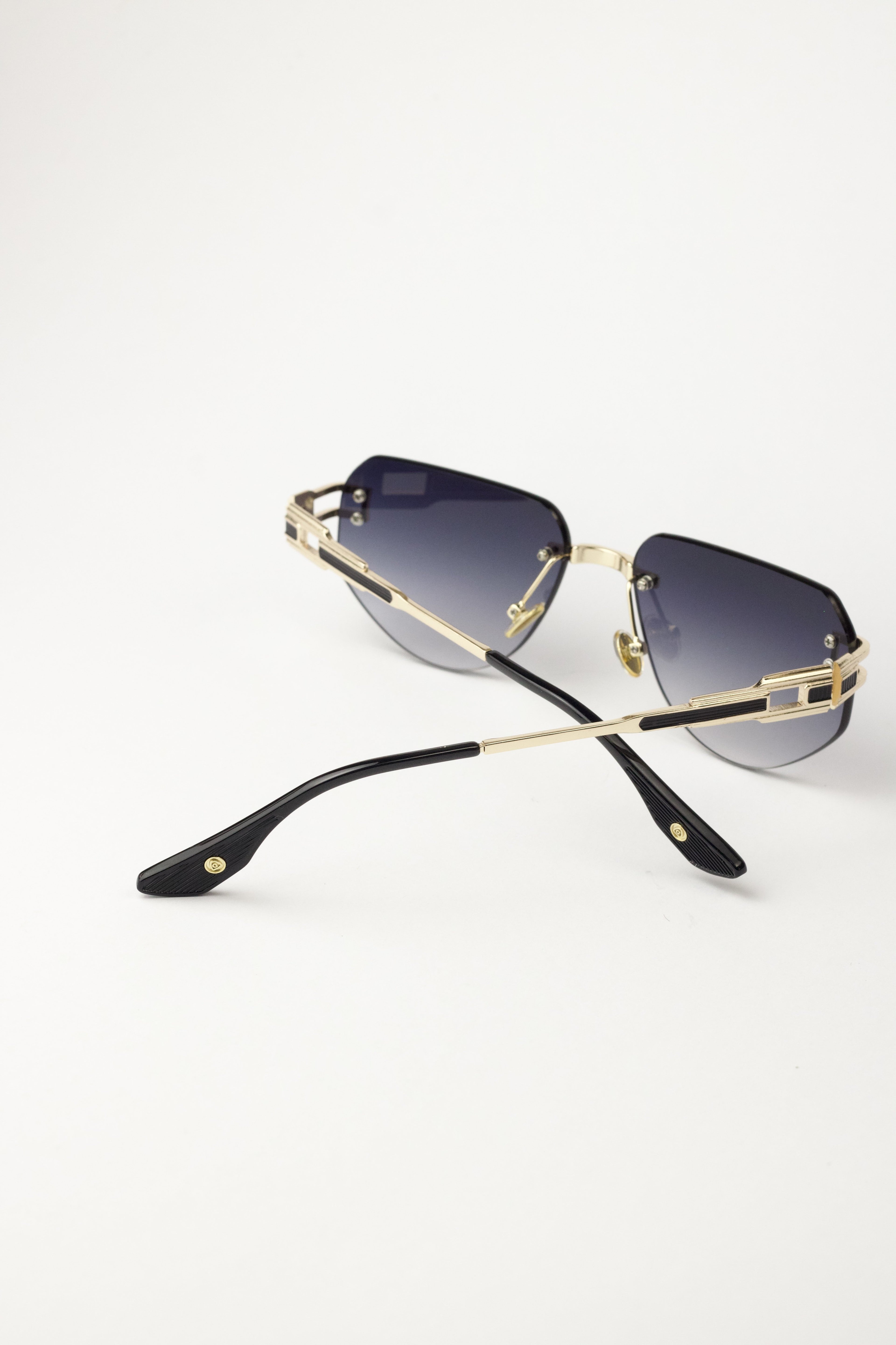 Fell Gold-Black