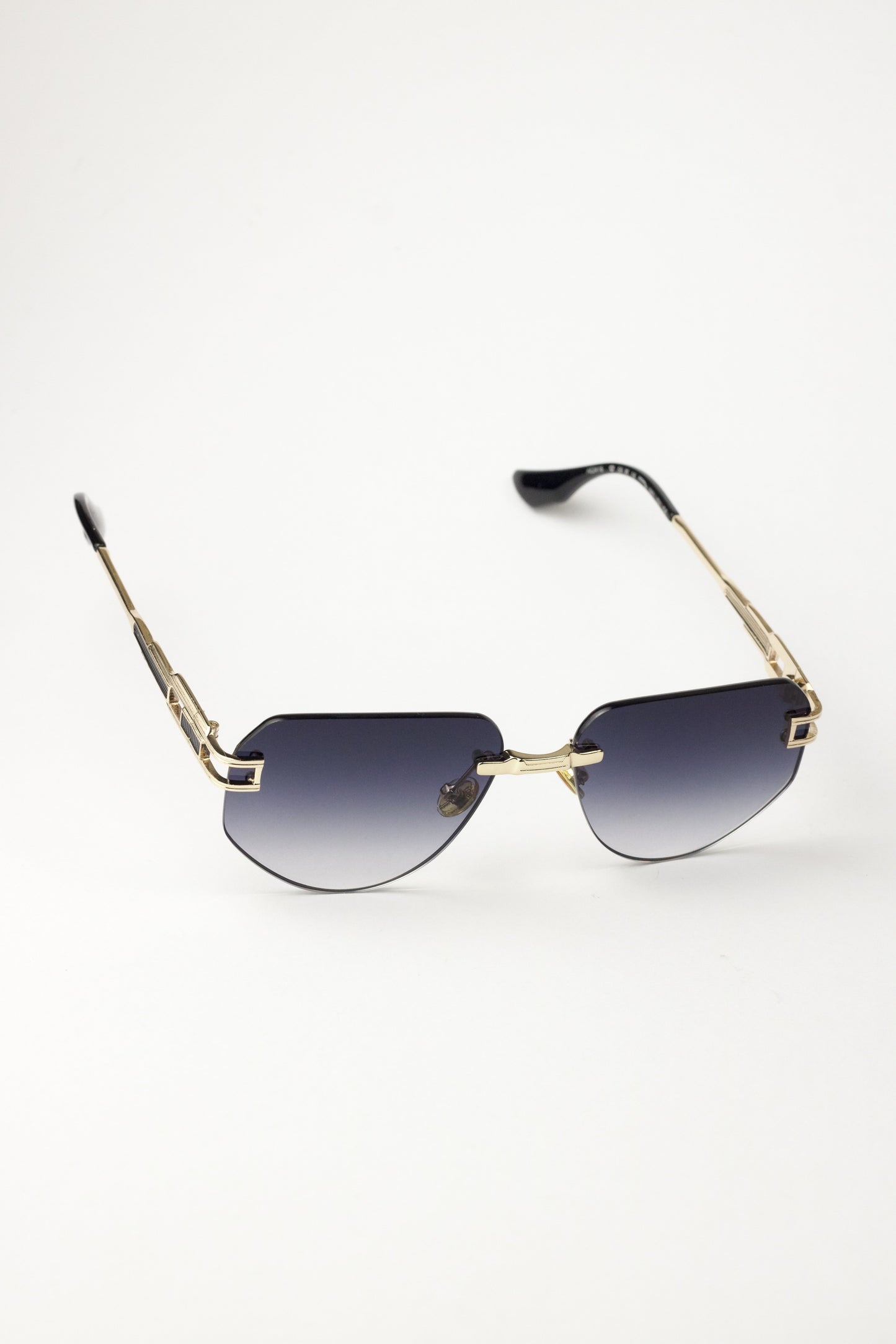 Fell Gold-Black